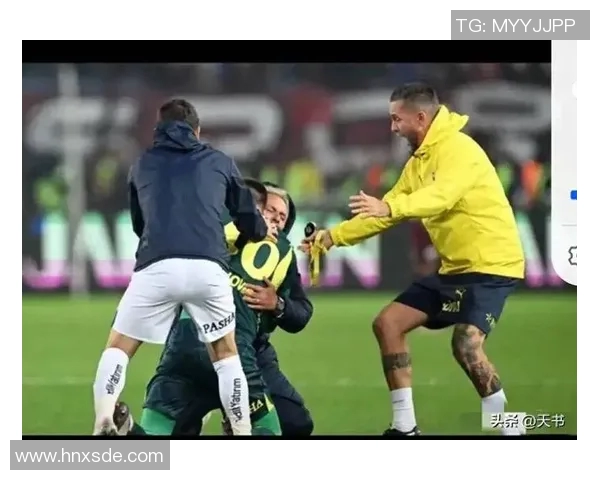 浙江下跪足球明星事件背后的真相与影响分析